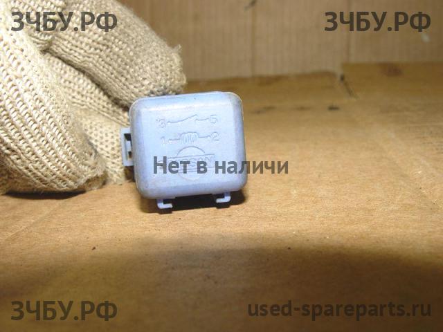 Nissan Patrol (Y60) Реле