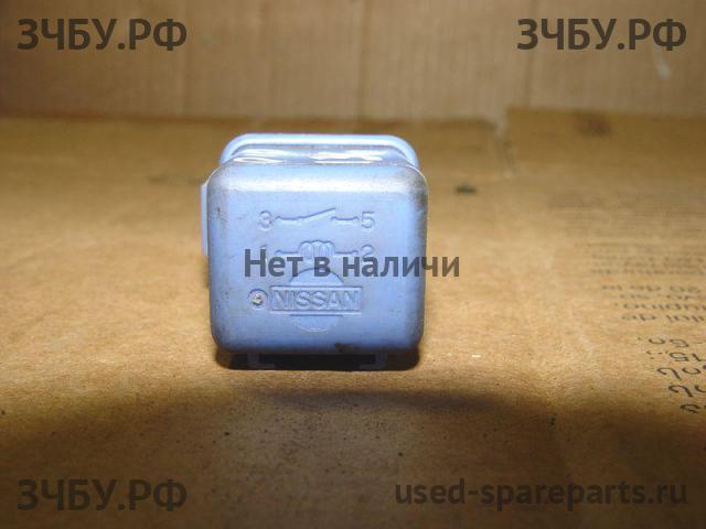 Nissan Patrol (Y60) Реле