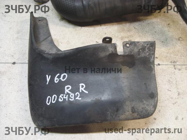 Nissan Patrol (Y60) Брызговик задний левый