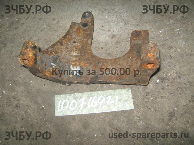 Mitsubishi L200 (4)[KB] Кронштейн ТНВД