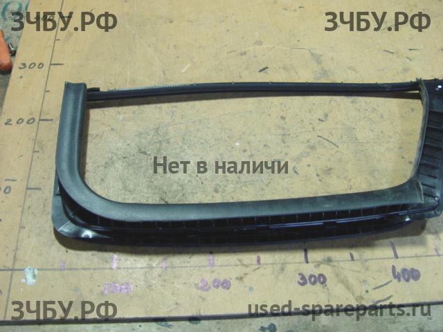 Nissan Navara 1 (D40) Уплотнитель