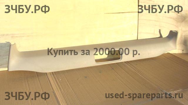 Lexus LX (1) 470 Обшивка двери багажника