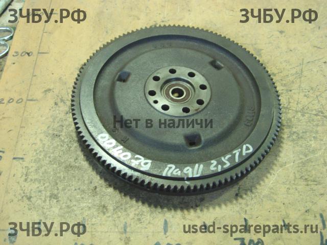 Mitsubishi Pajero/Montero 2 Маховик