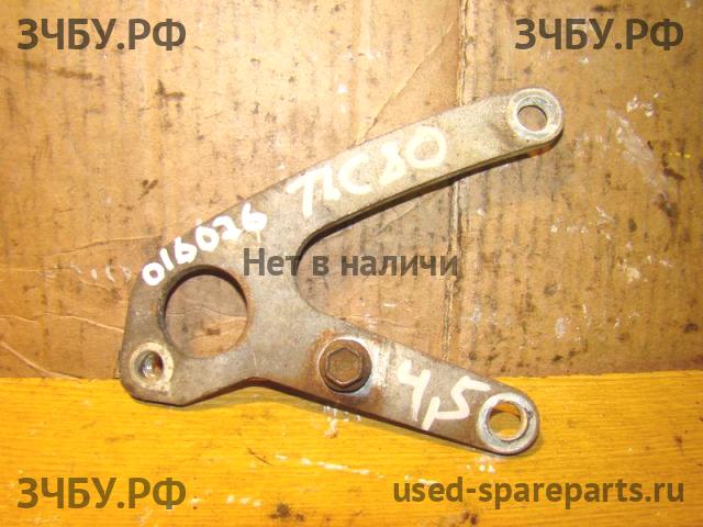 Toyota Land Cruiser 80 Кронштейн