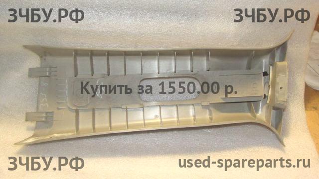 Jeep Grand Cherokee 3 Накладка стойки средней правой