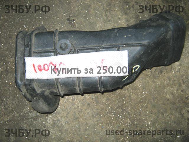 Honda Civic 8 (5D) Патрубок воздушного фильтра
