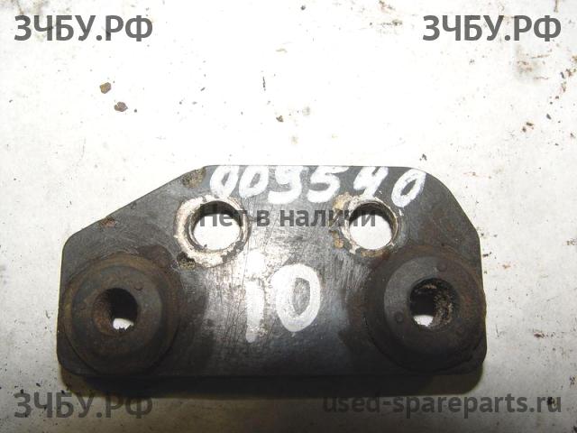 Mitsubishi Pajero Pinin (H60) Кронштейн