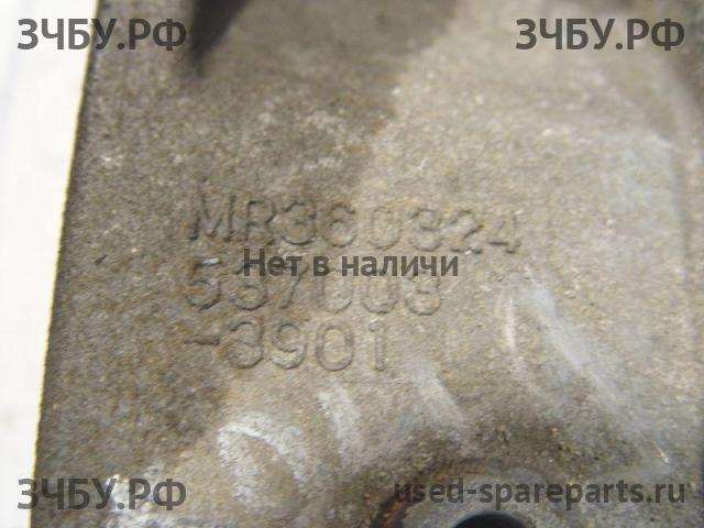Mitsubishi Pajero Pinin (H60) Кронштейн