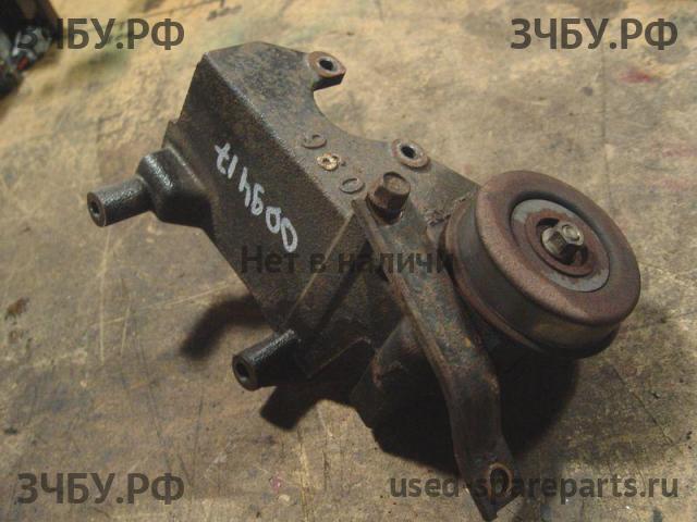 Mitsubishi Pajero Pinin (H60) Кронштейн
