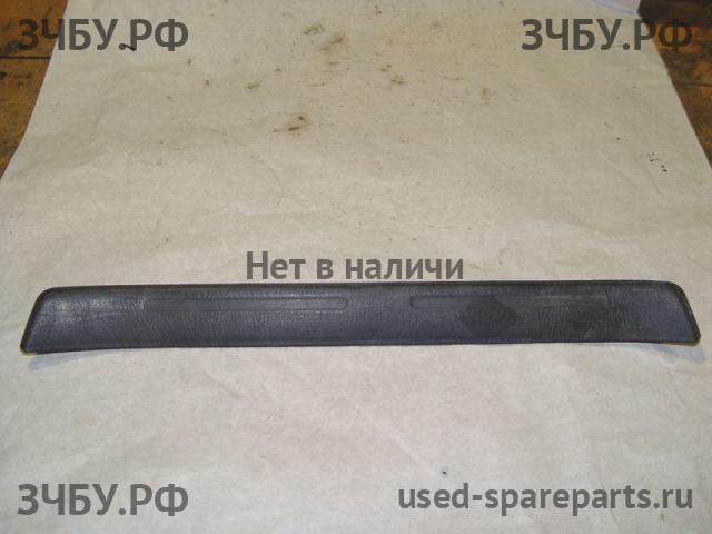 Lexus RX (1) 300 Накладка на порог (кузов внутри)