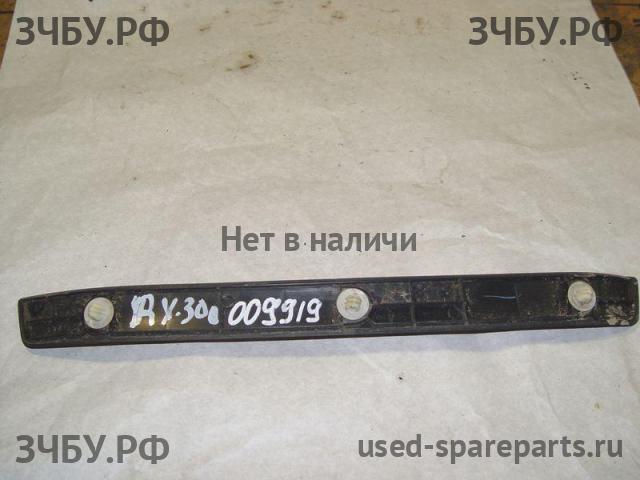 Lexus RX (1) 300 Накладка на порог (кузов внутри)