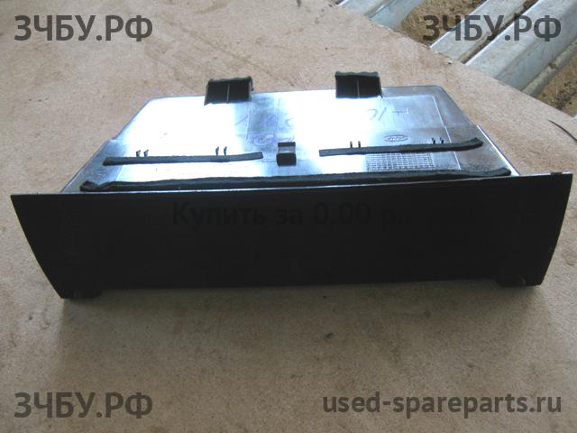 Land Rover Range Rover Sport 1 Бардачок