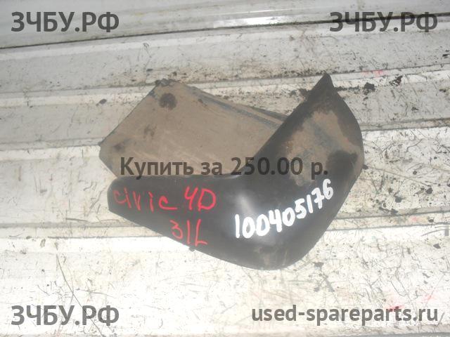 Honda Civic 8 (5D) Брызговик задний левый