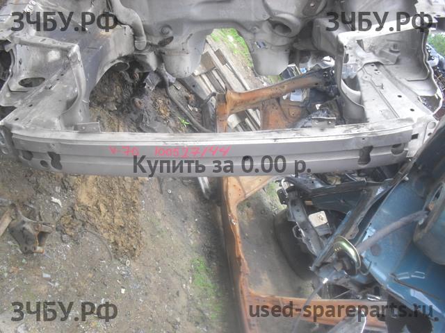 Volvo V70 (2) Усилитель бампера передний