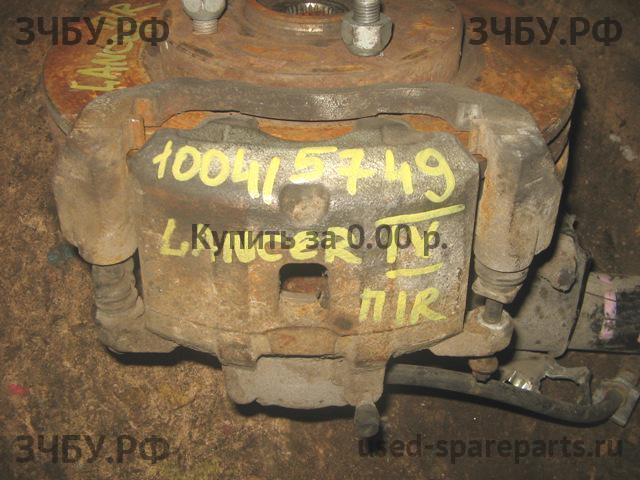Mitsubishi Lancer 9 [CS/Classic] Суппорт передний правый (в сборе со скобой)