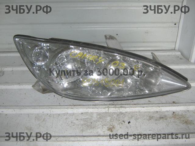 Toyota Camry 5 (V30) Фара правая