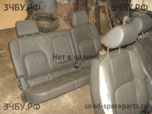 Nissan Navara 1 (D40) Сиденья (комплект)