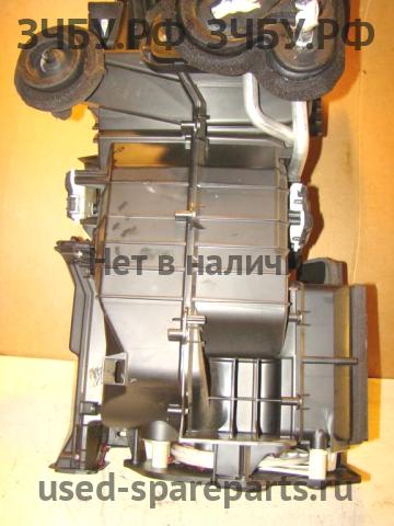 Nissan Pathfinder 2 (R51) Корпус отопителя (корпус печки)