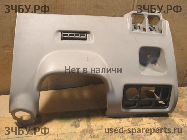 Toyota Land Cruiser 100 Накладка