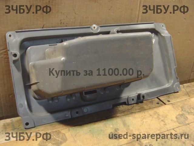 Toyota Land Cruiser 100 Бардачок
