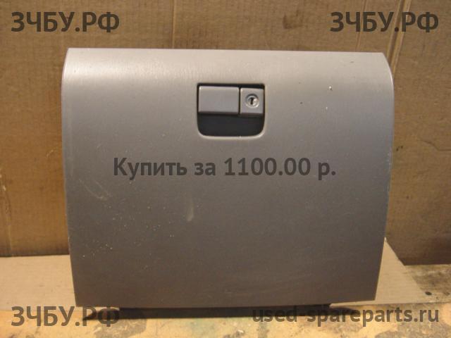 Toyota Land Cruiser 100 Бардачок