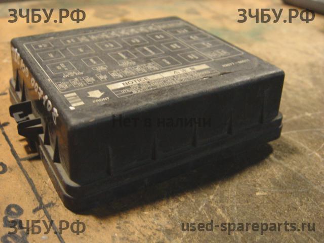 Toyota Land Cruiser 100 Бардачок