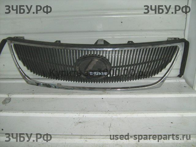 Lexus GS (3) 300/400/430 Решетка радиатора