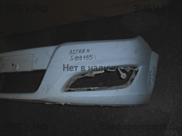 Opel Astra H Бампер передний
