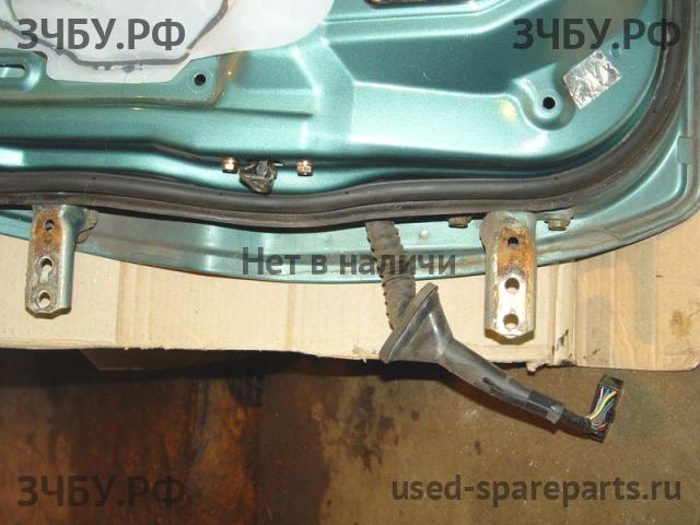 Mitsubishi Pajero Pinin (H60) Петля двери передней правой