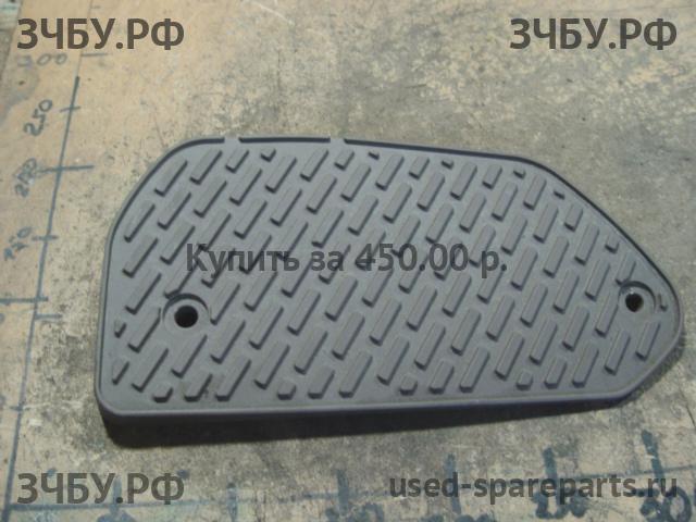 Toyota Land Cruiser 80 Накладка на порог (кузов внутри)