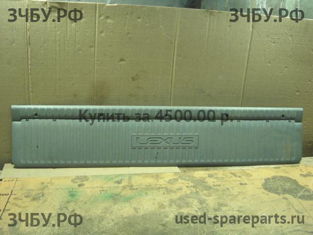 Lexus LX (1) 470 Обшивка двери багажника