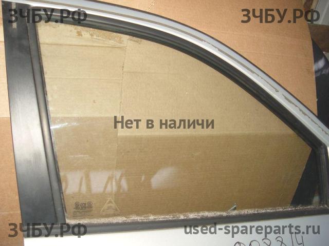 Hyundai Santa Fe 1 (SM) Стекло двери передней правой