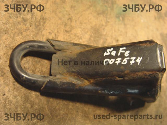 Hyundai Santa Fe 1 (SM) Кронштейн