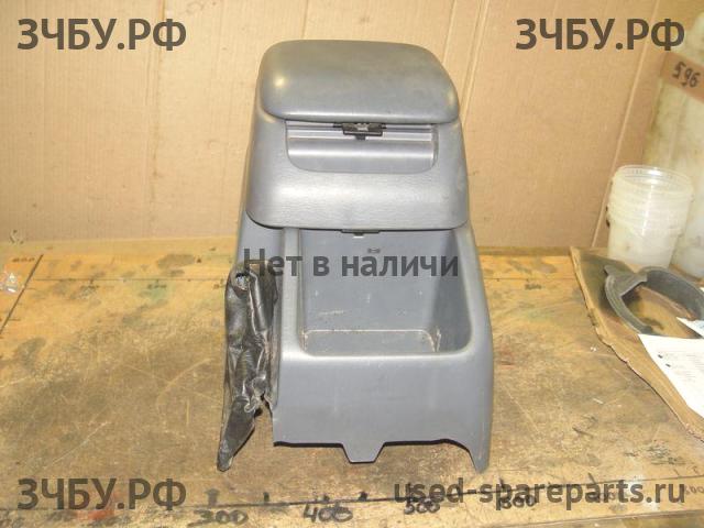 Toyota Land Cruiser 90 (PRADO) Консоль между сиденьями (Подлокотник)
