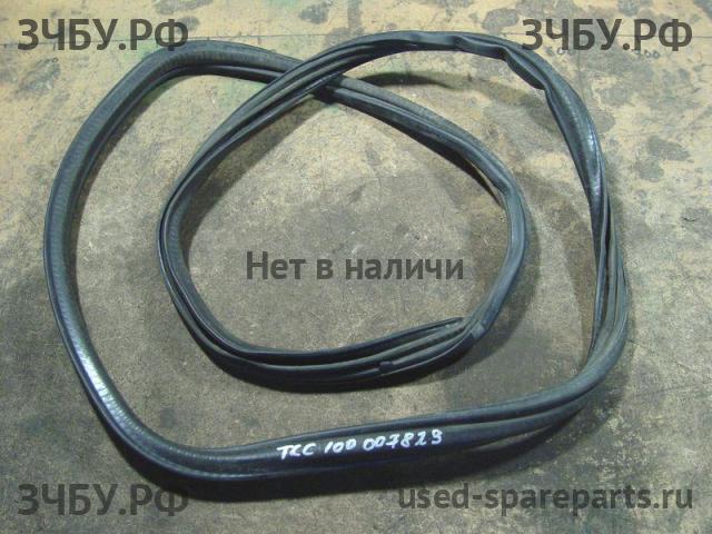 Toyota Land Cruiser 100 Уплотнитель