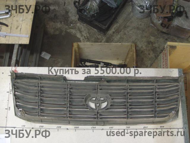 Toyota Land Cruiser 100 Решетка радиатора