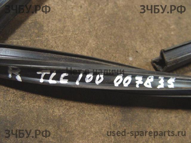 Toyota Land Cruiser 100 Уплотнитель