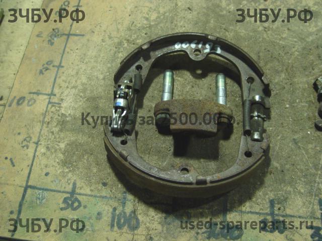 Nissan Murano (Z50) Колодки ручного тормоза (комплект)