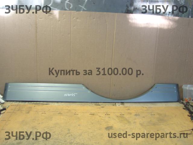 Toyota Land Cruiser 90 (PRADO) Накладка на дверь багажника
