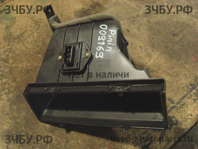 Mitsubishi Pajero Pinin (H60) Воздуховод