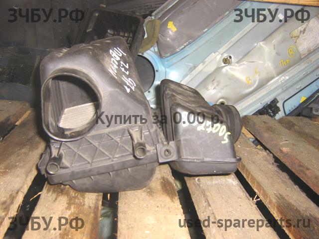 Dodge Intrepid 2 Корпус воздушного фильтра