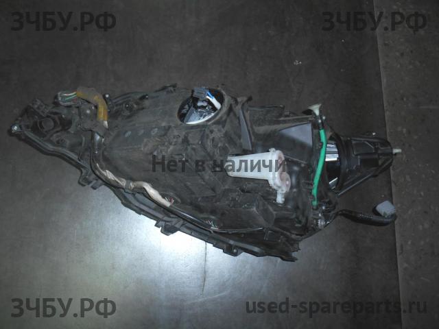 Lexus LS (4) 460/600 Фара правая