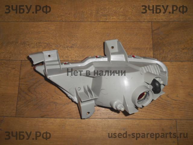 Mitsubishi Pajero/Montero Sport 2 (KH) Фонарь задний в бампер левый