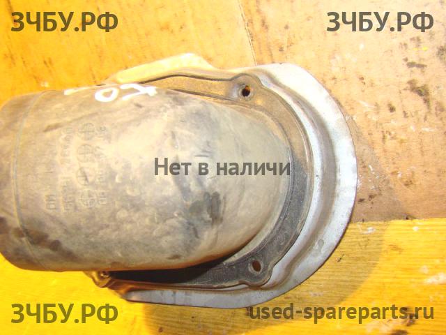 Hyundai Santa Fe 1 (SM) Кожух рулевой колонки