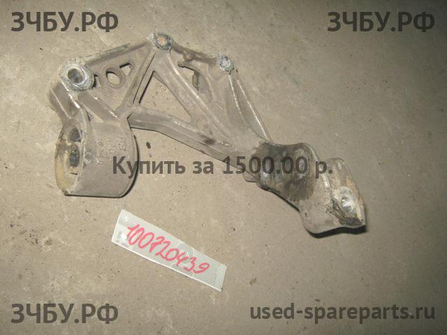 Seat Ibiza 3 (6L) Рычаг передний правый