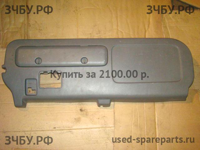 Honda CR-V 1 Обшивка двери багажника