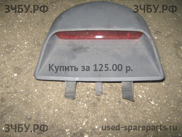 Hyundai Elantra 1 Фонарь задний (стоп сигнал)