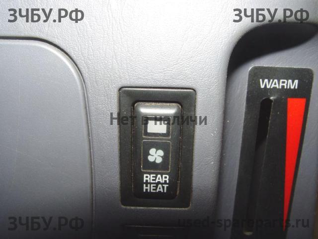 Toyota Land Cruiser 90 (PRADO) Консоль между сиденьями (Подлокотник)