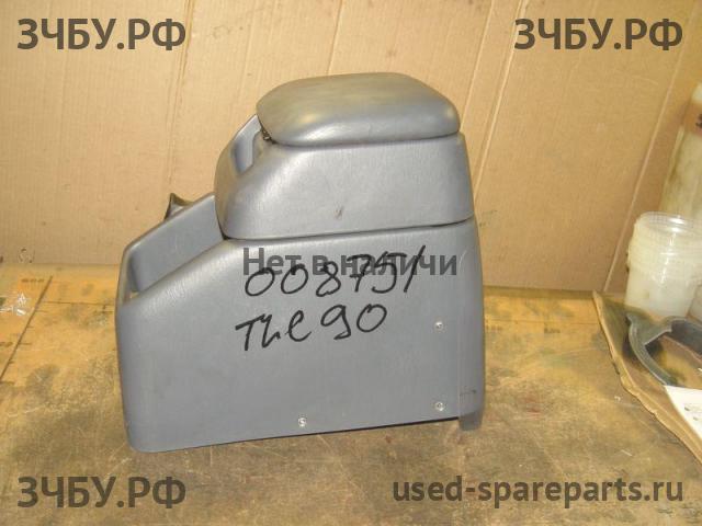 Toyota Land Cruiser 90 (PRADO) Консоль между сиденьями (Подлокотник)