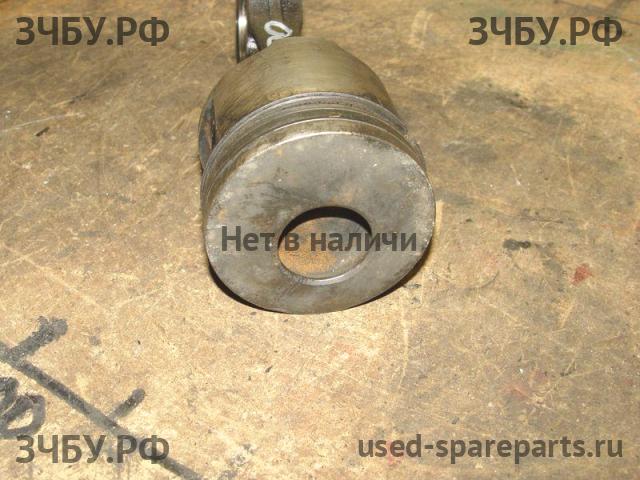 Toyota Land Cruiser 80 Поршень с шатуном